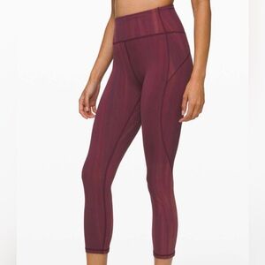 Lululemon In Movement Crop 23" Everlux - size 6